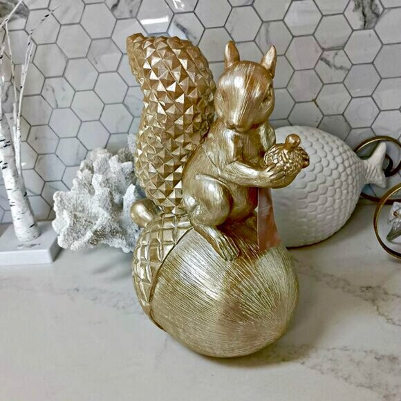 NEW! BOHO FARMHOUSE Large 14" SQUIRREL ACORN DECOR - Picture 2 of 5